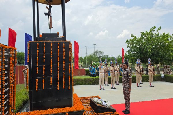   महानिदेशक केरिपुबल ने 03-07-2026 को ग्रुप केंद्र अमेठी का दौरा किया